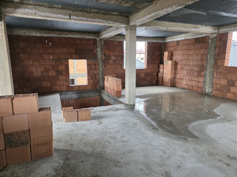 Comuna Pantelimon, pe strada Campului intersectie cu Al. Selimbar.