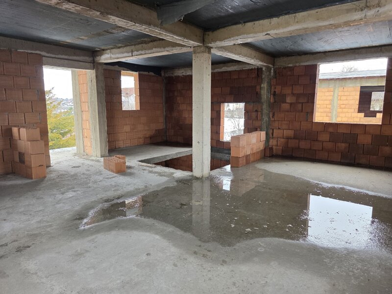 Comuna Pantelimon, pe strada Campului intersectie cu Al. Selimbar.